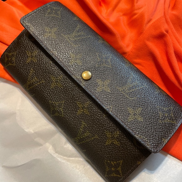 Louis Vuitton Handbags - Louis Vuitton Wallet